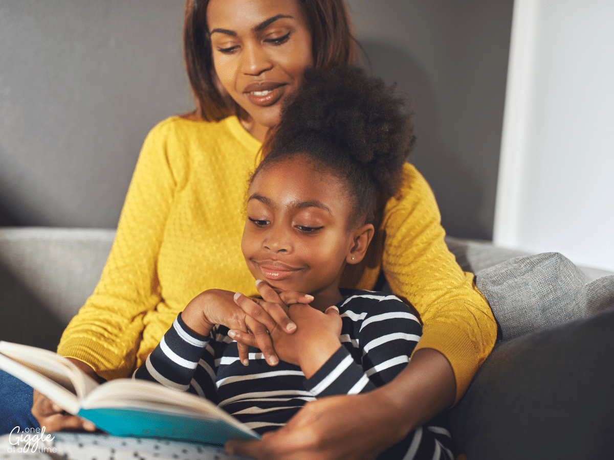 adult-female-reading-to-child-to-build-strong-vocabulary