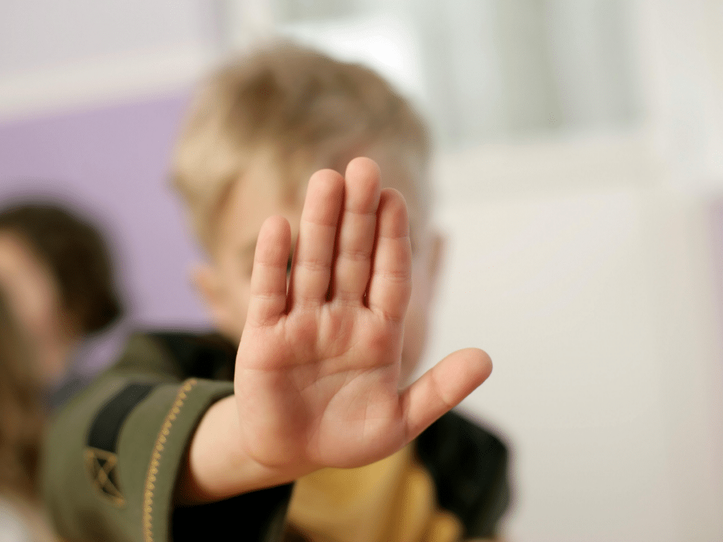 teaching kids how to repair friendship issues